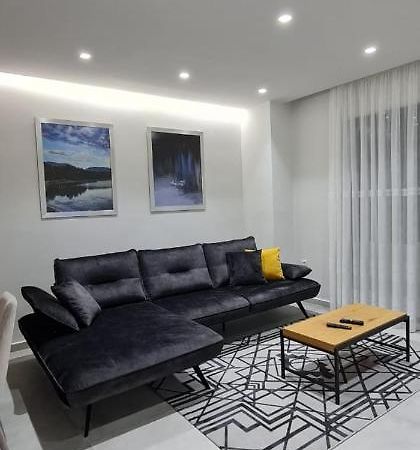 Luxurious Apartament Apartman Saranda Kültér fotó