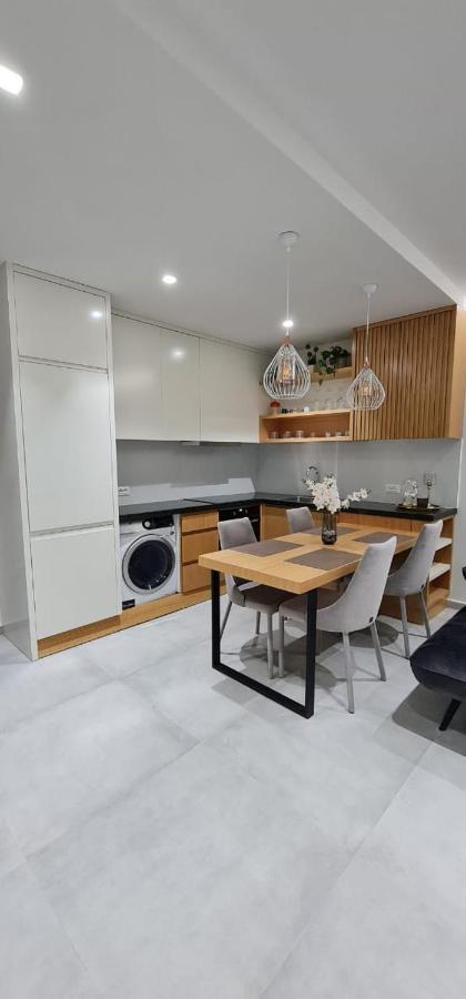 Luxurious Apartament Apartman Saranda Kültér fotó